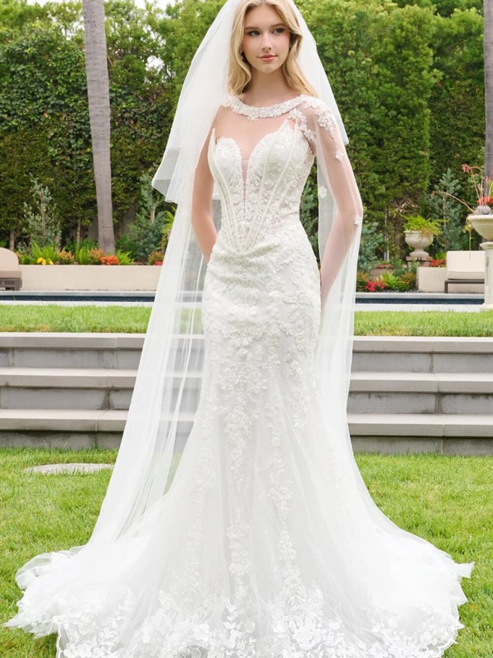 NEW OFF WHITE Lace & Sequin Strapless Wedding Dress With Train GL3844